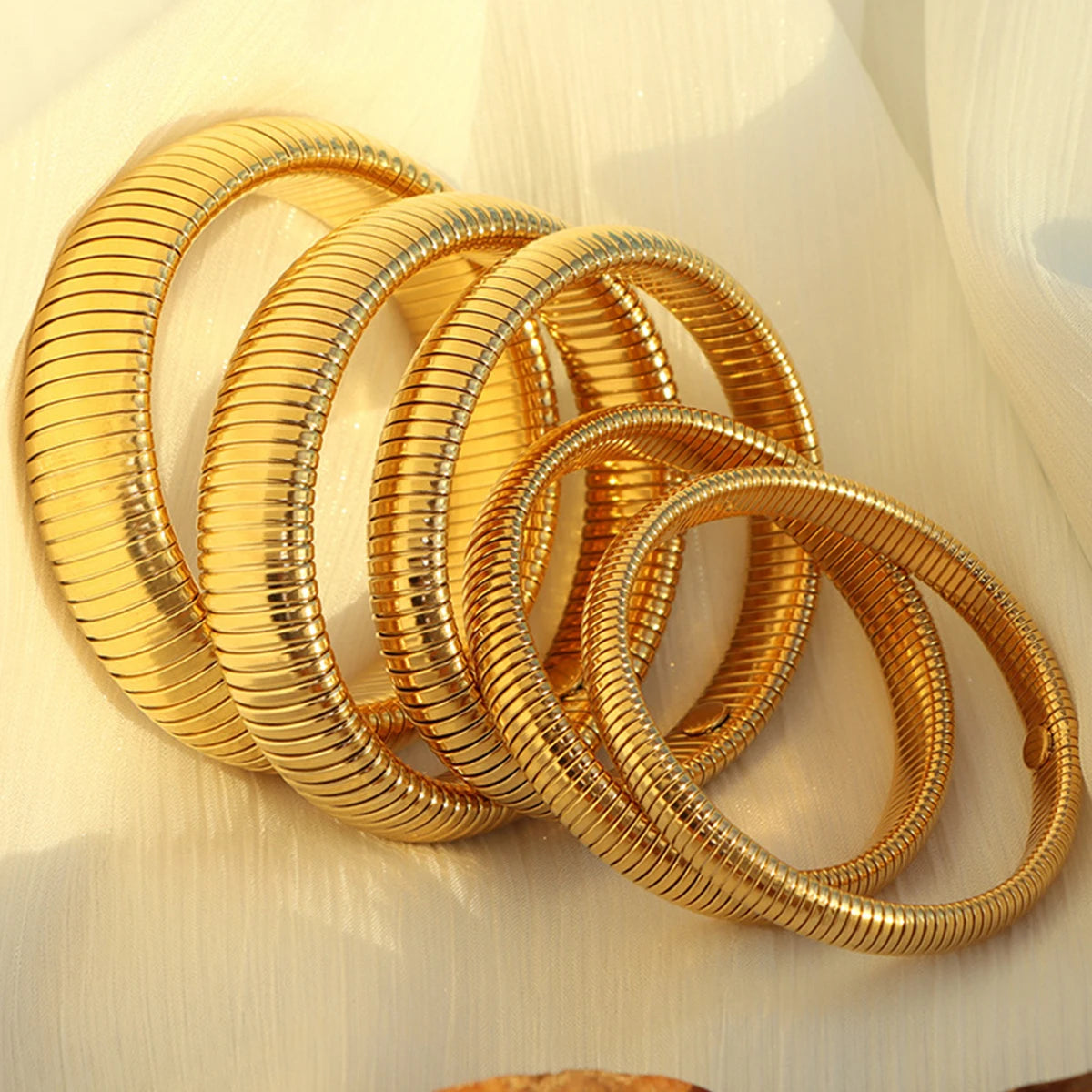 Liana Flex Bangle Gold